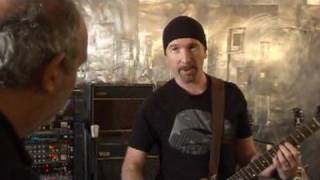 U2s The Edge demonstrating his guitar rig 12 [upl. by Ingeberg849]