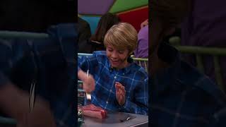 Henry come un filete crudo  Henry Danger  Nickelodeon en Español [upl. by Aelat611]