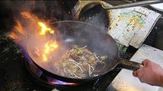 Non stick cooking in wok [upl. by Sokil]