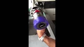 Nettoyer son aspirateur sans fil dyson v8 vidage et nettoyage How to clean and maintain the Dyson V8 [upl. by Mcgraw]