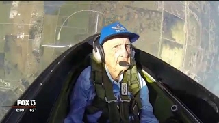 96yearold WWII pilot takes flight again in Tampa [upl. by Fusuy228]