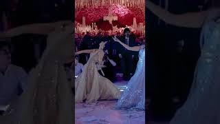 Manike Mehndi Dance On Pakistani Wedding [upl. by Donaghue116]