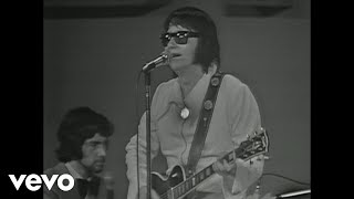 Roy Orbison  Oh Pretty Woman Live From Australia 1972 [upl. by Daub937]